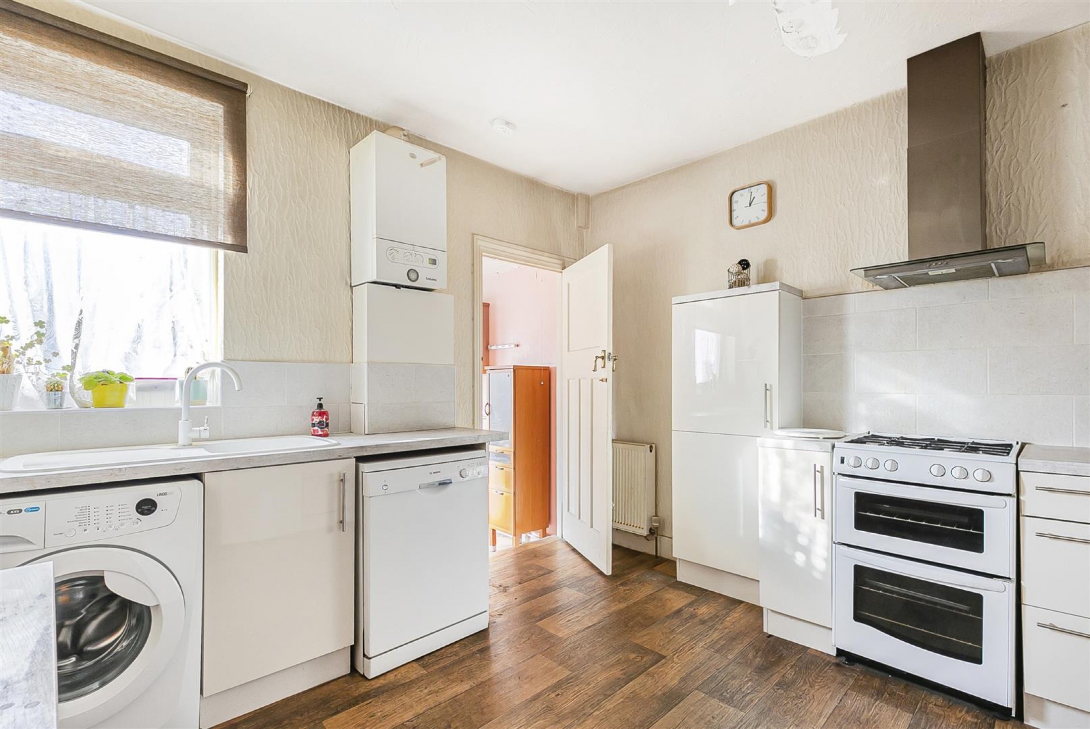 Markhouse Road, Walthamstow, London, E17, 2 Bedroom, Maisonette