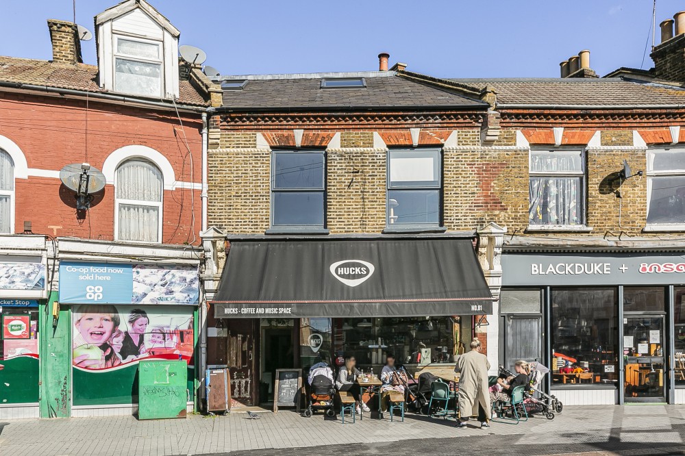 Inside Hucks: Your Neighbourhood Coffee Bar